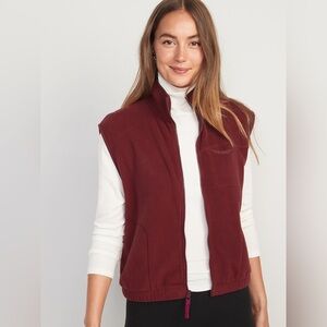 Women’s fleece zip up vest, size S, burgundy red